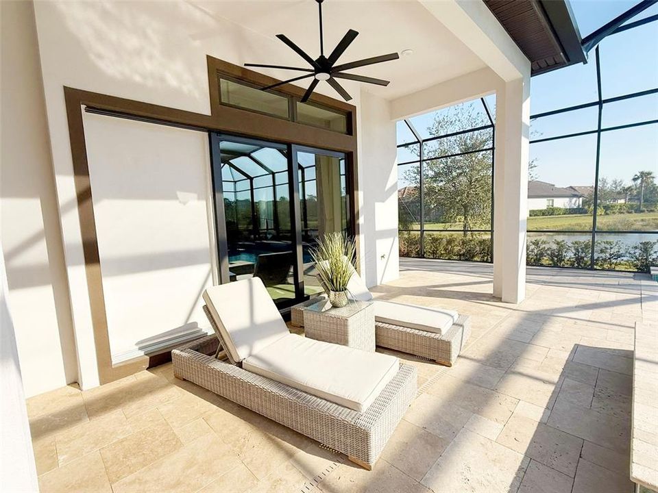 合同活跃: $2,549,900 (4 贝兹, 4 浴室, 4938 平方英尺)