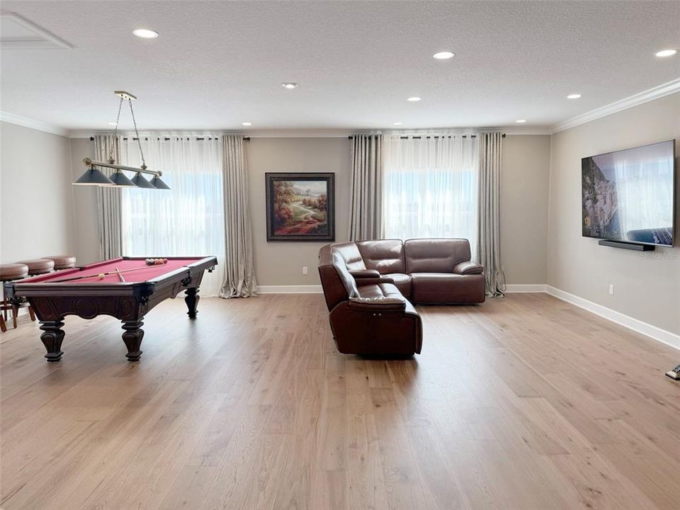 合同活跃: $2,549,900 (4 贝兹, 4 浴室, 4938 平方英尺)