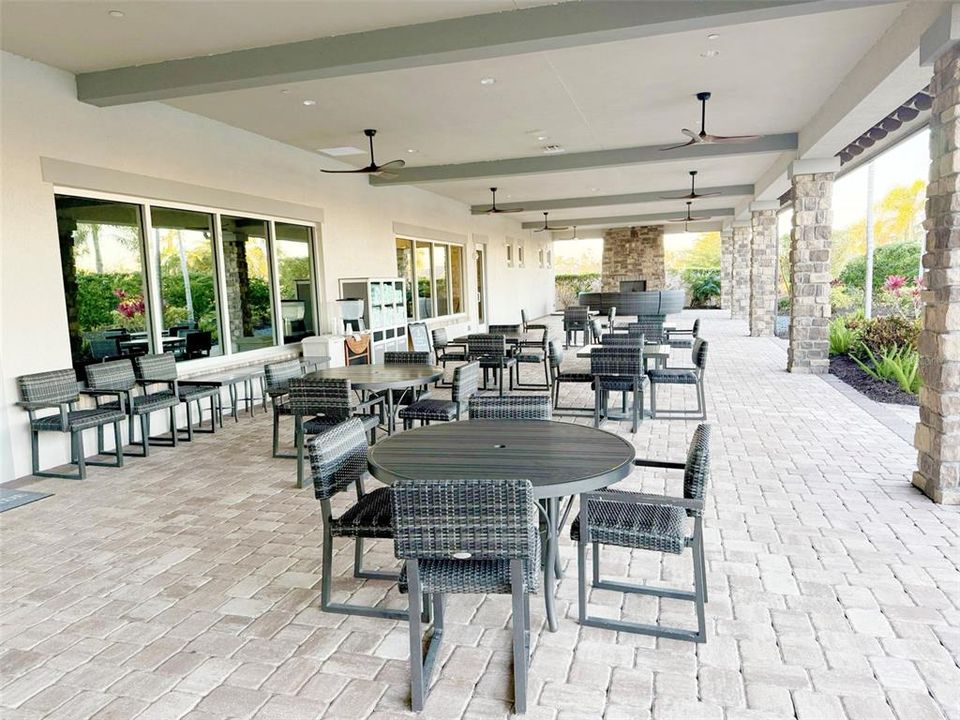 合同活跃: $2,549,900 (4 贝兹, 4 浴室, 4938 平方英尺)