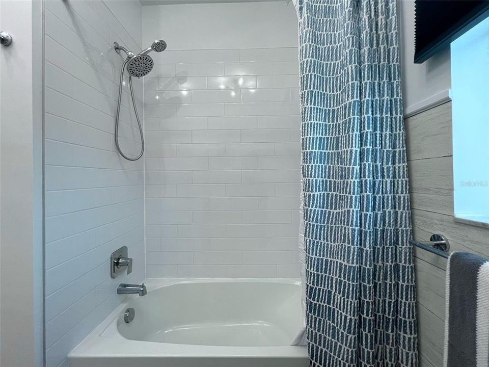 For Sale: $665,000 (4 beds, 3 baths, 2401 Square Feet)