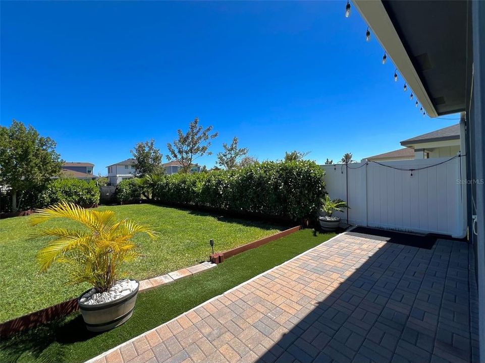 For Sale: $665,000 (4 beds, 3 baths, 2401 Square Feet)