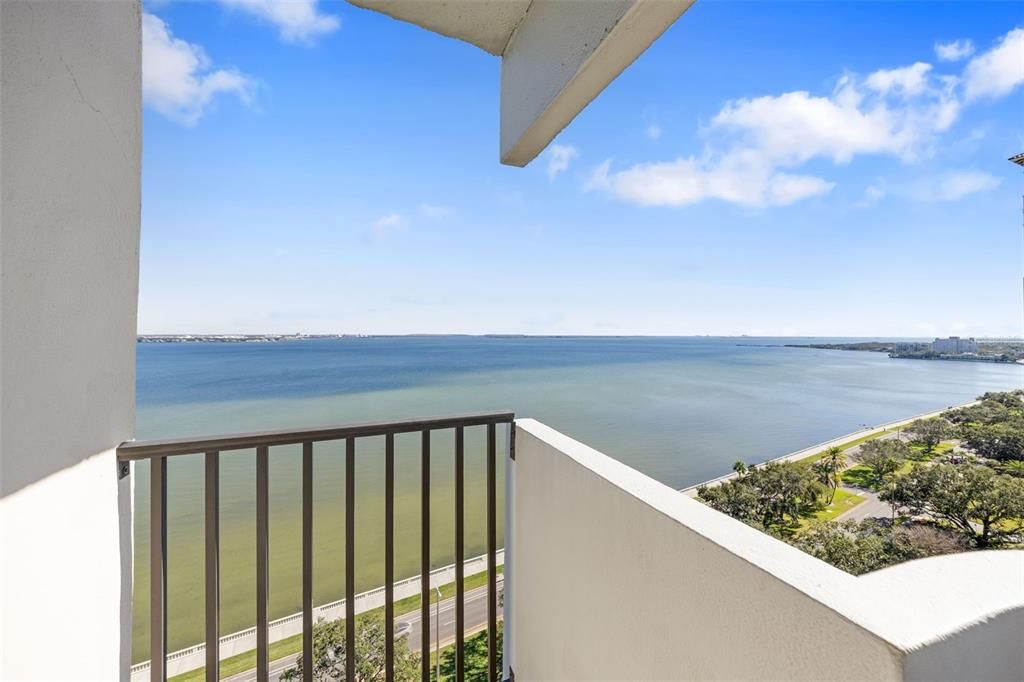 En Venta: $599,000 (2 camas, 2 baños, 1320 Pies cuadrados)