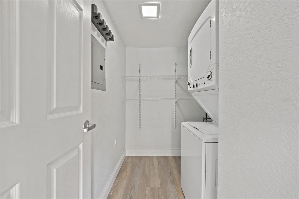 En Venta: $599,000 (2 camas, 2 baños, 1320 Pies cuadrados)