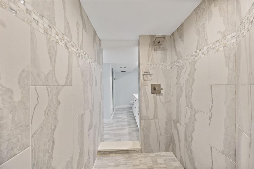 En Venta: $599,000 (2 camas, 2 baños, 1320 Pies cuadrados)