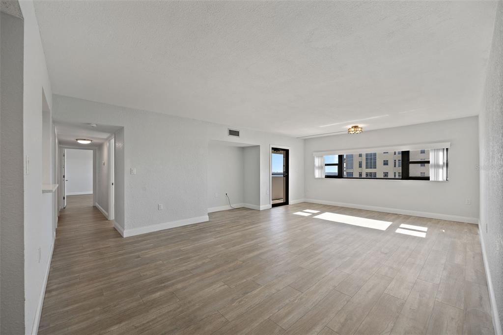 En Venta: $599,000 (2 camas, 2 baños, 1320 Pies cuadrados)