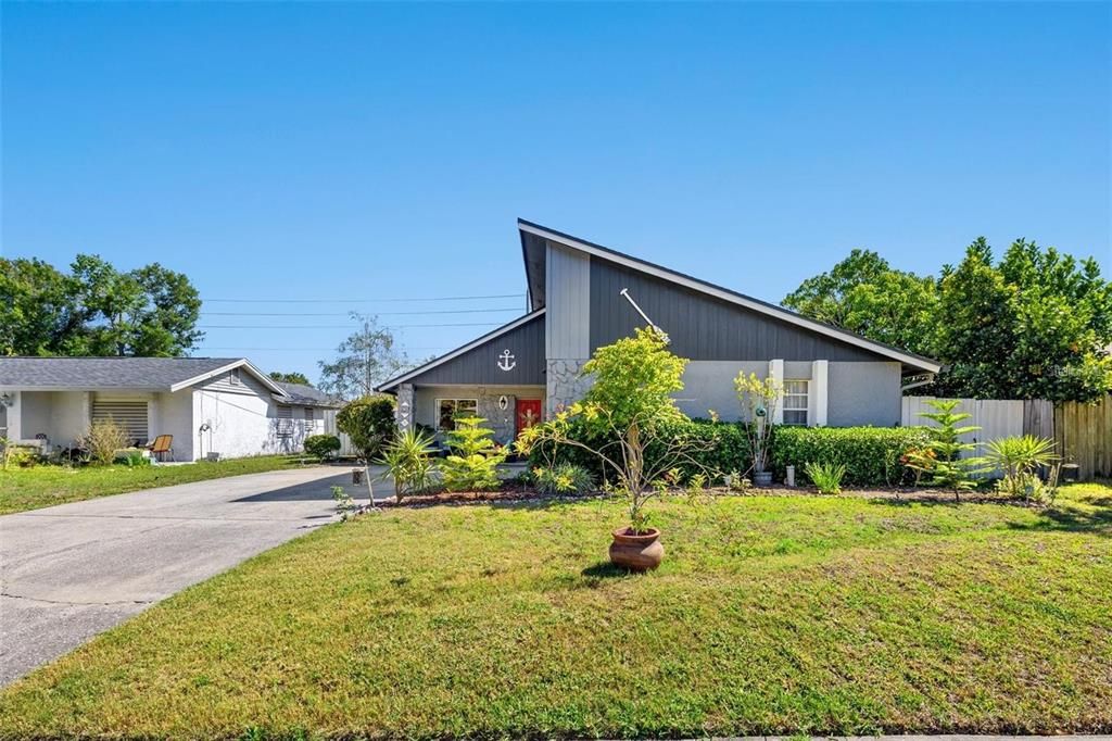 出租: $3,340 (3 贝兹, 2 浴室, 1553 平方英尺)