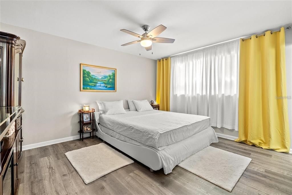 出租: $3,340 (3 贝兹, 2 浴室, 1553 平方英尺)