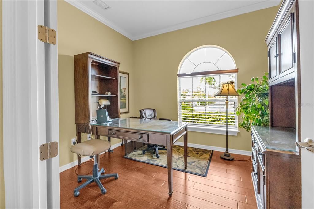 For Sale: $869,000 (3 beds, 3 baths, 2438 Square Feet)