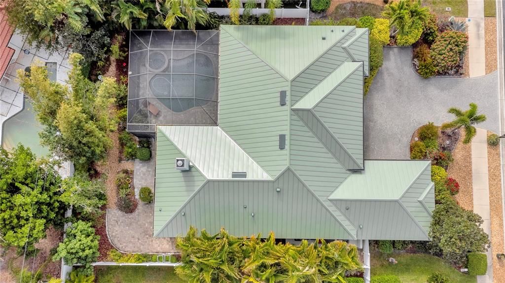 For Sale: $869,000 (3 beds, 3 baths, 2438 Square Feet)