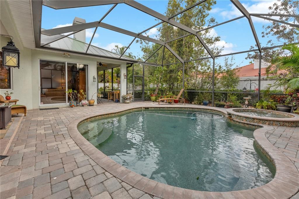 For Sale: $869,000 (3 beds, 3 baths, 2438 Square Feet)