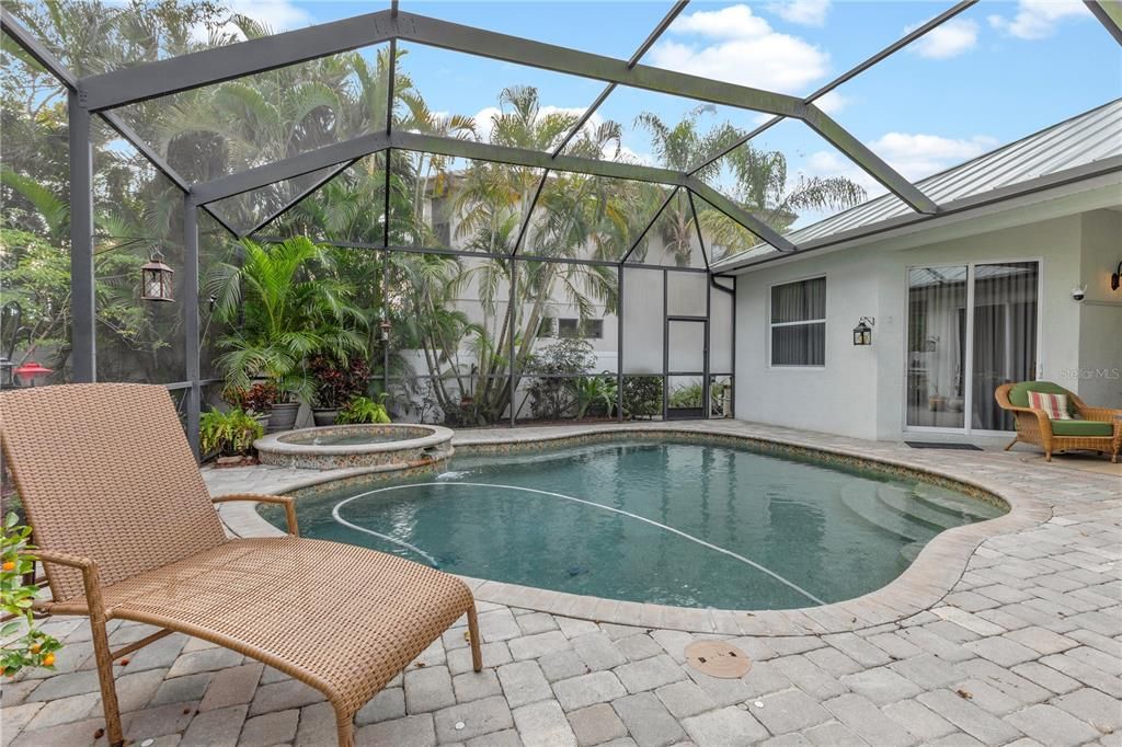 For Sale: $869,000 (3 beds, 3 baths, 2438 Square Feet)