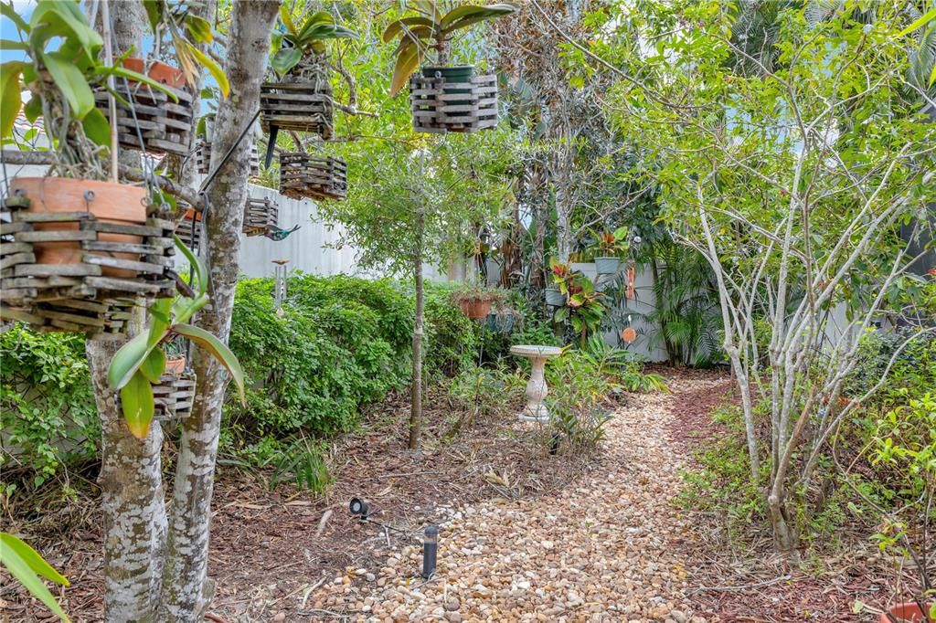 For Sale: $869,000 (3 beds, 3 baths, 2438 Square Feet)