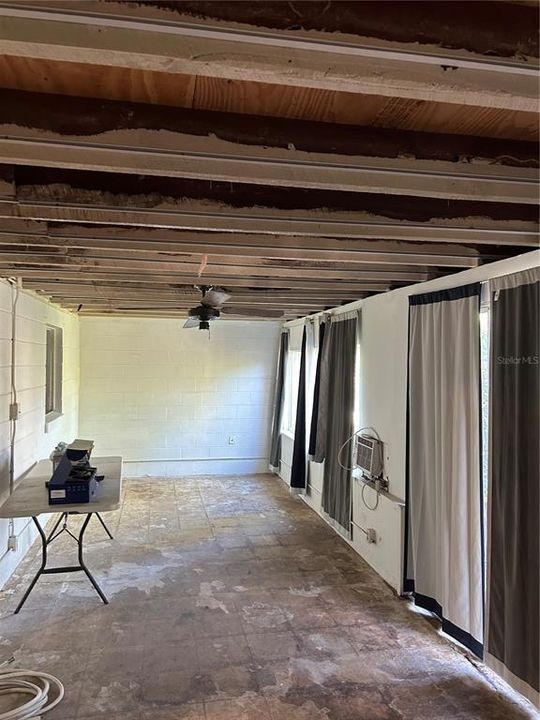 En Venta: $150,000 (2 camas, 1 baños, 1218 Pies cuadrados)