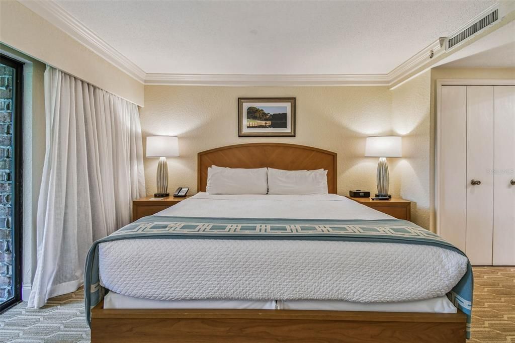 For Sale: $184,900 (1 beds, 1 baths, 530 Square Feet)