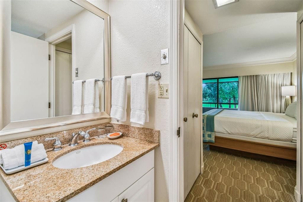 For Sale: $184,900 (1 beds, 1 baths, 530 Square Feet)