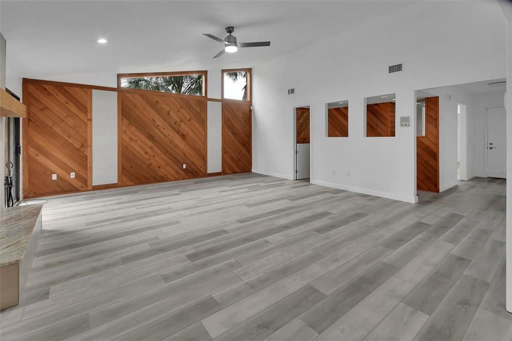 En Venta: $479,000 (3 camas, 2 baños, 2021 Pies cuadrados)