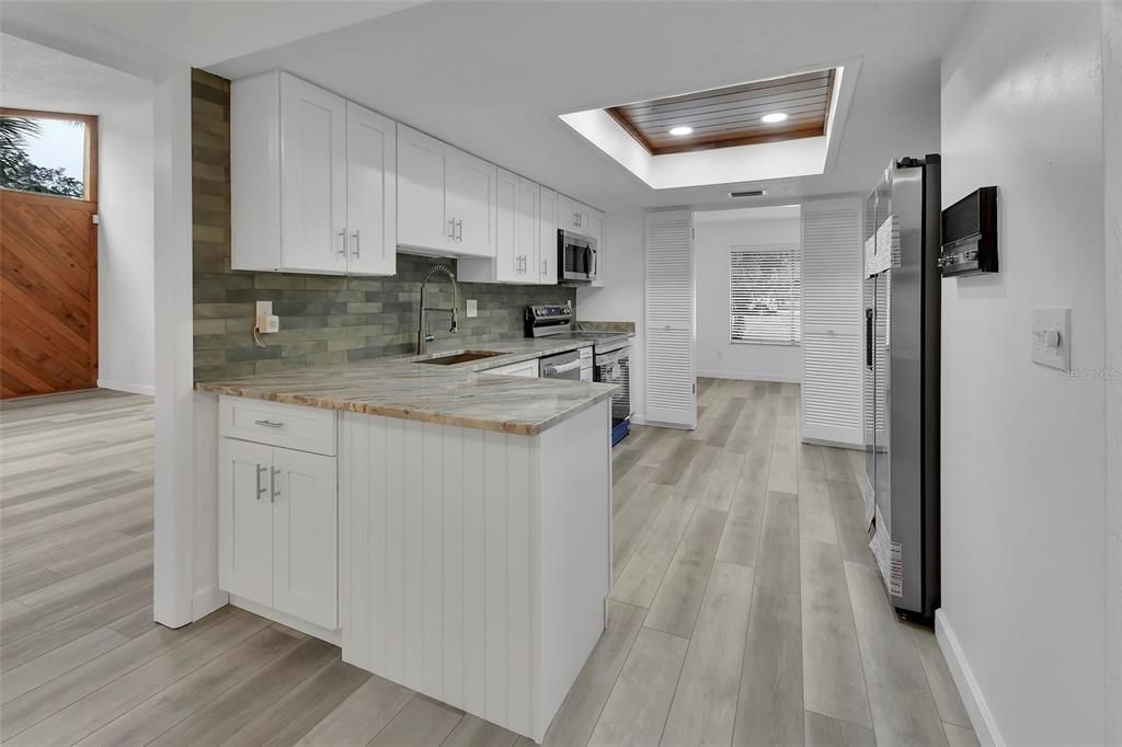 En Venta: $479,000 (3 camas, 2 baños, 2021 Pies cuadrados)