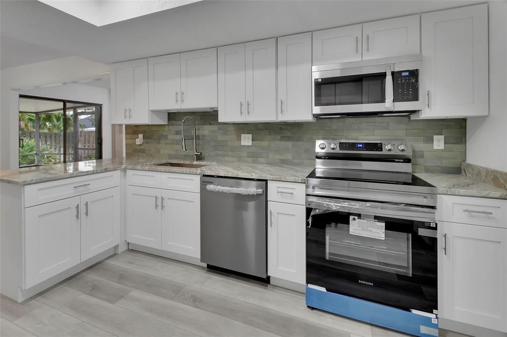 En Venta: $479,000 (3 camas, 2 baños, 2021 Pies cuadrados)