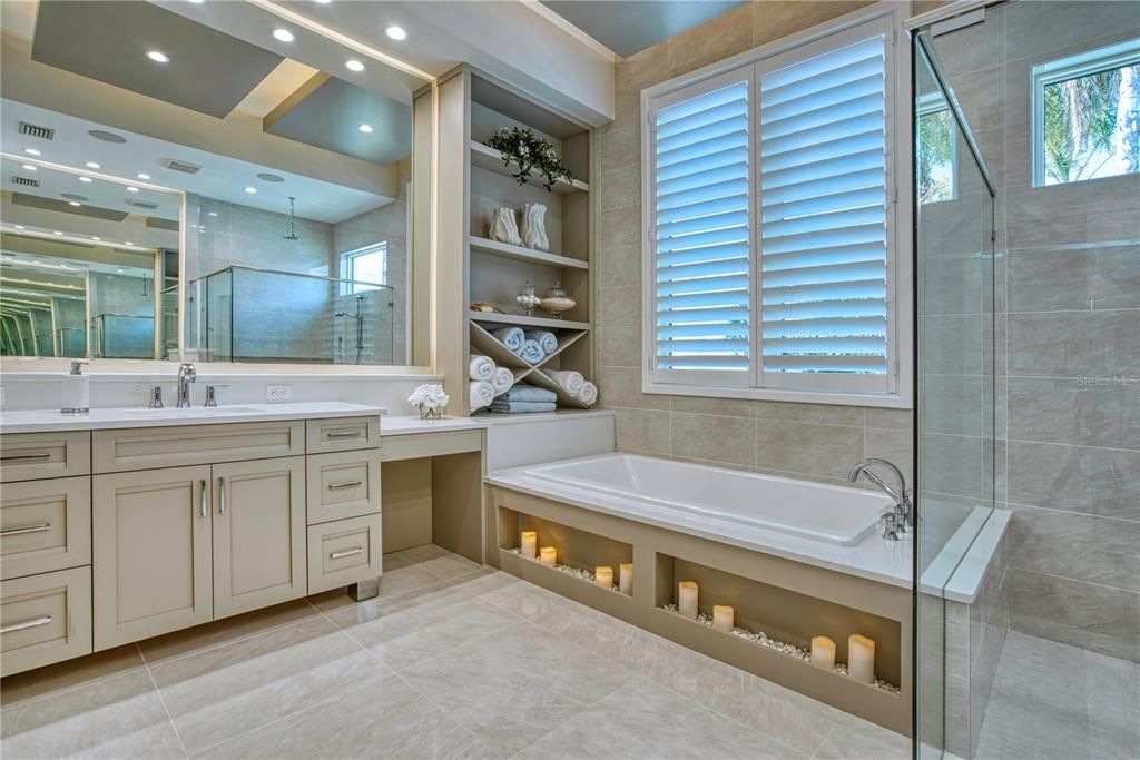 En Venta: $3,657,625 (3 camas, 4 baños, 3034 Pies cuadrados)