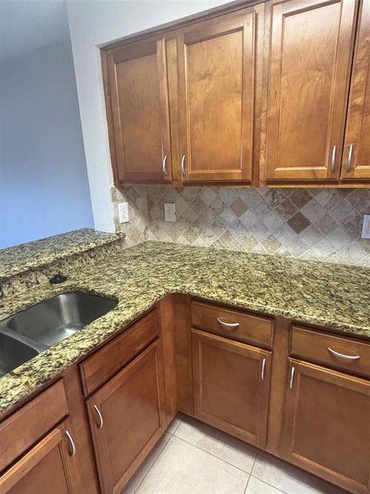 For Rent: $1,895 (2 beds, 2 baths, 1014 Square Feet)