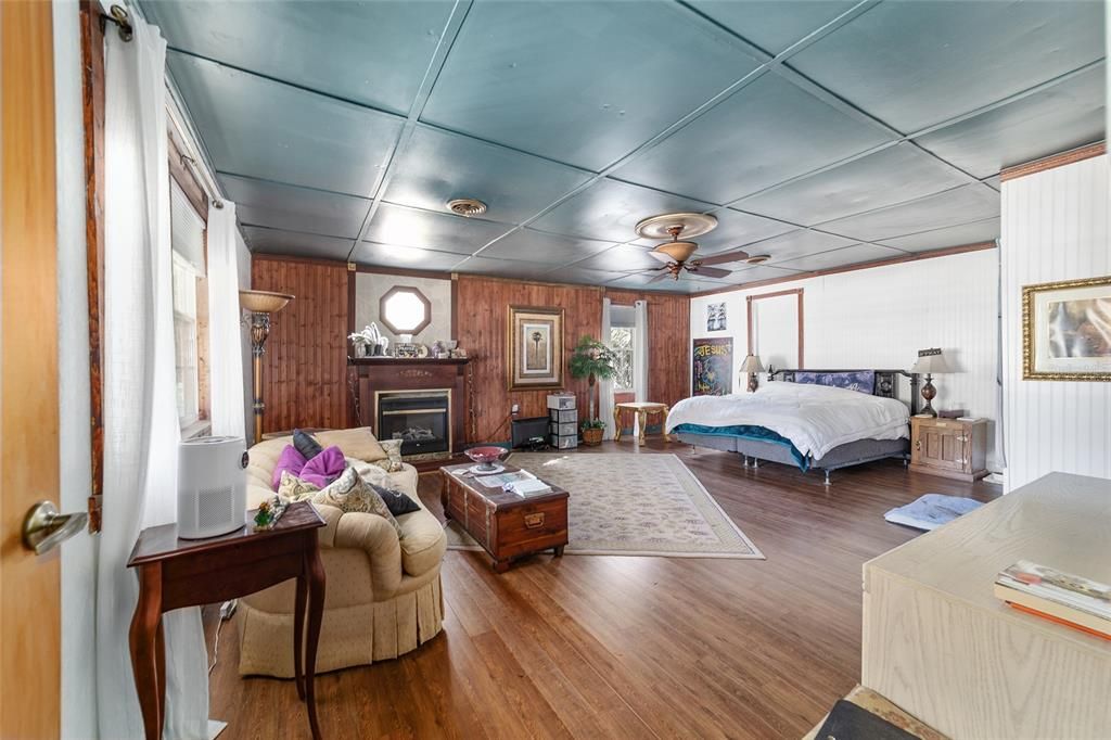 For Sale: $550,250 (4 beds, 4 baths, 3394 Square Feet)