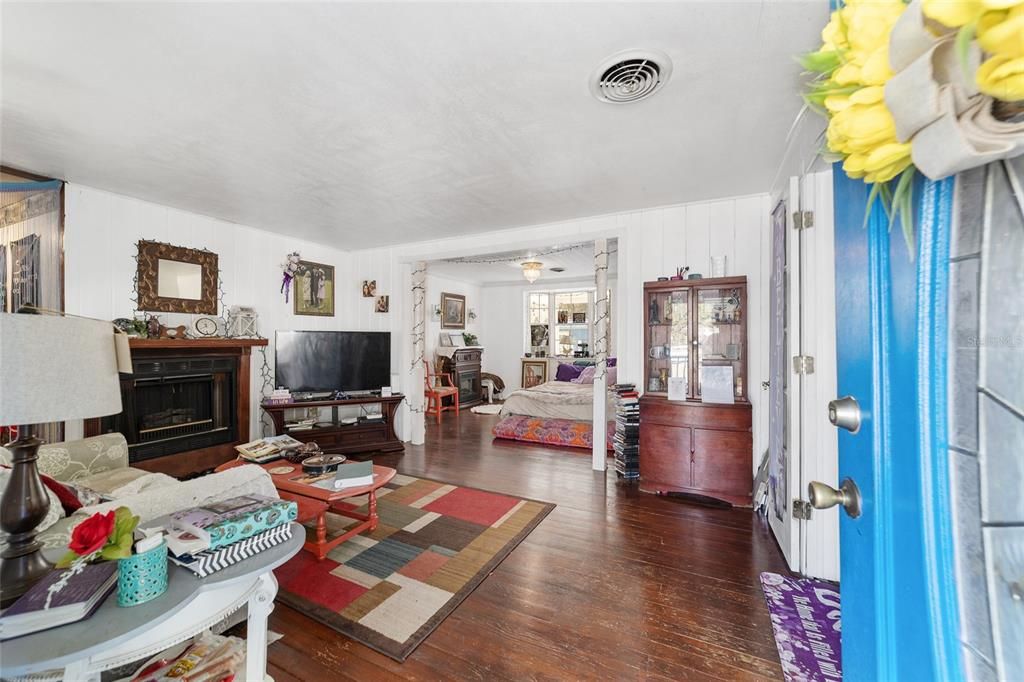 For Sale: $550,250 (4 beds, 4 baths, 3394 Square Feet)