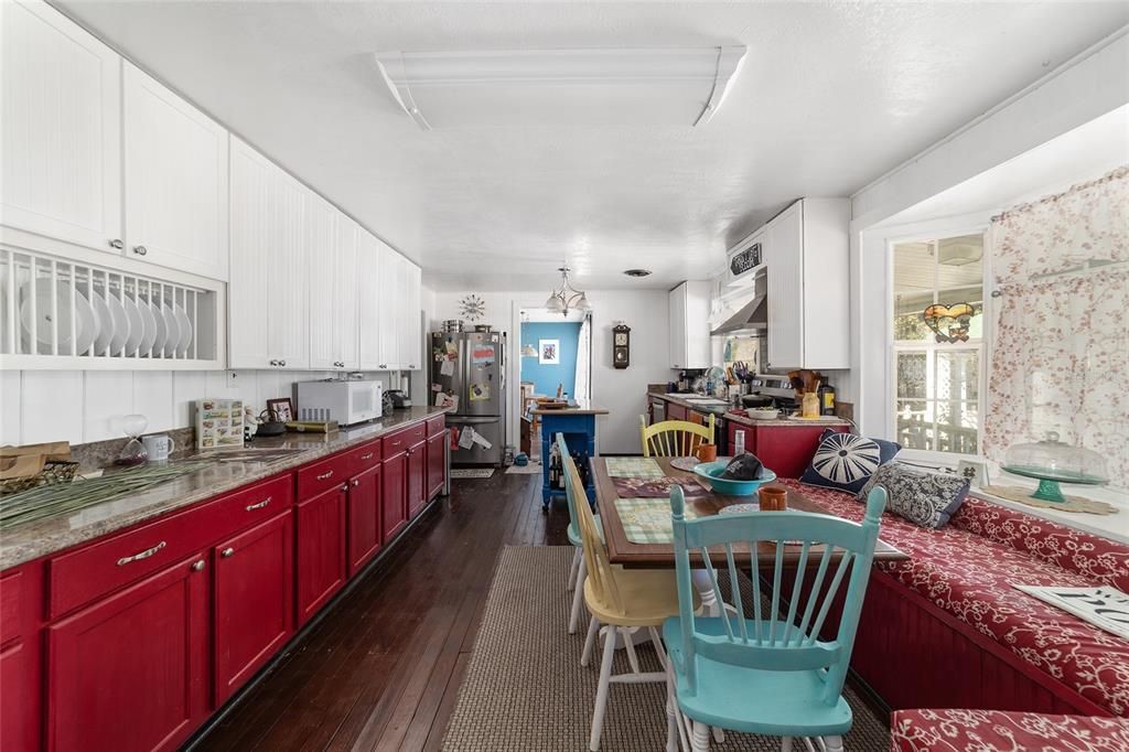 For Sale: $550,250 (4 beds, 4 baths, 3394 Square Feet)