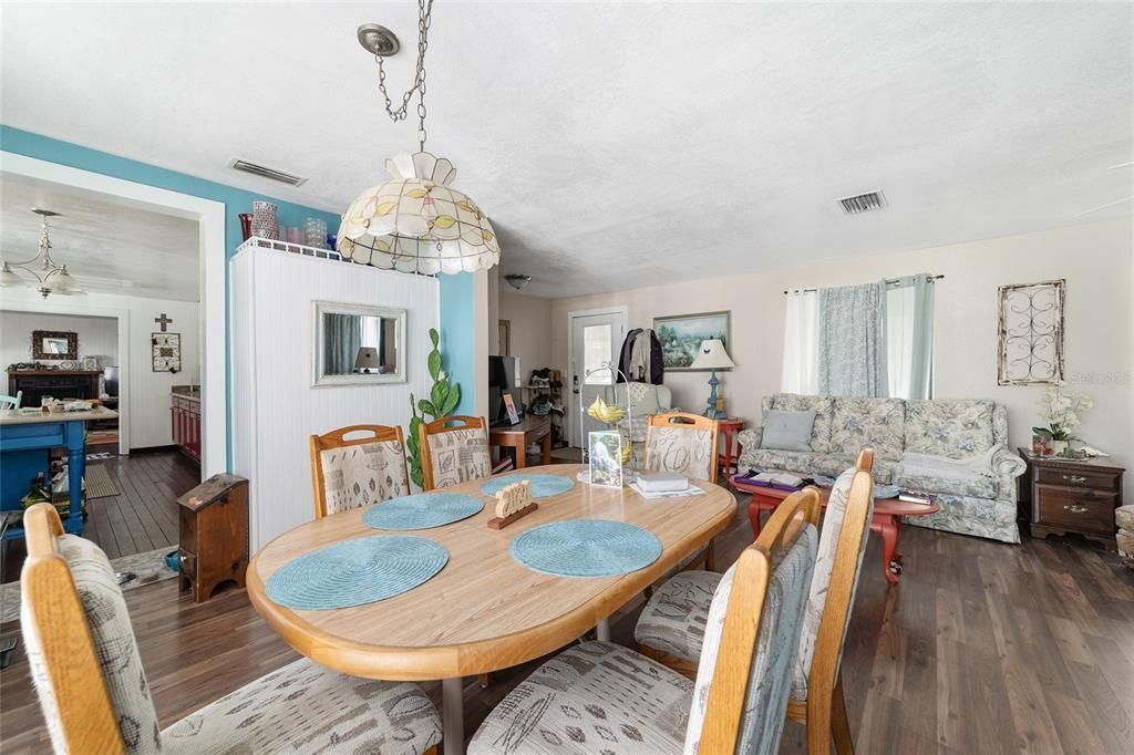 For Sale: $550,250 (4 beds, 4 baths, 3394 Square Feet)