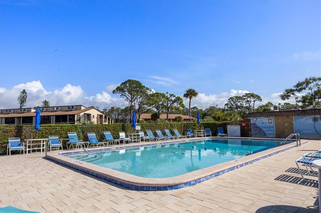 На продажу: $89,900 (1 спален, 1 ванн, 572 Квадратных фут)