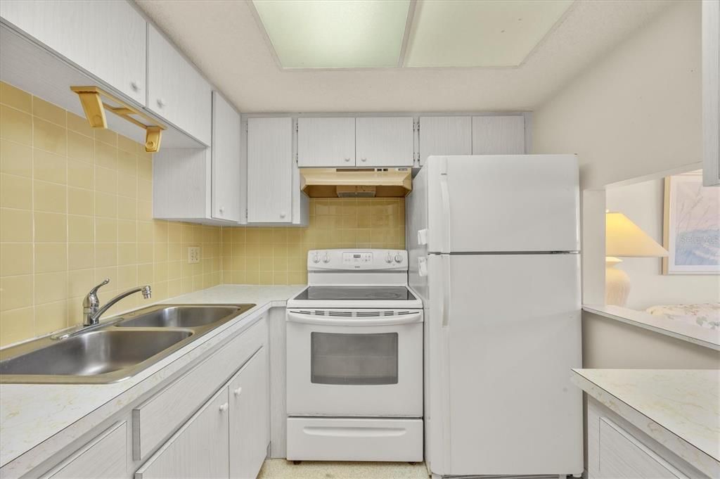 На продажу: $89,900 (1 спален, 1 ванн, 572 Квадратных фут)