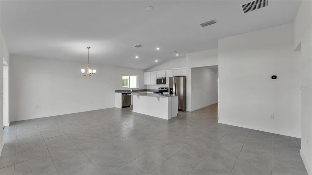 В аренду: $1,900 (3 спален, 2 ванн, 1541 Квадратных фут)