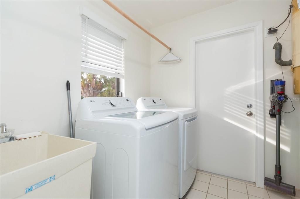 For Rent: $5,000 (4 beds, 3 baths, 2575 Square Feet)