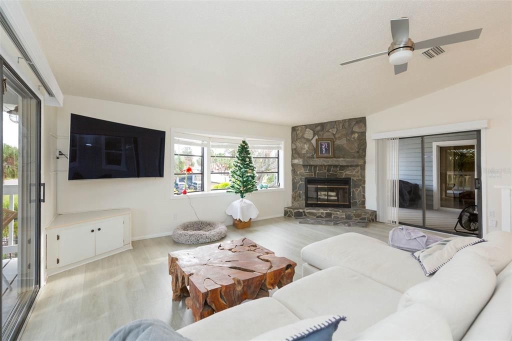 For Rent: $5,000 (4 beds, 3 baths, 2575 Square Feet)