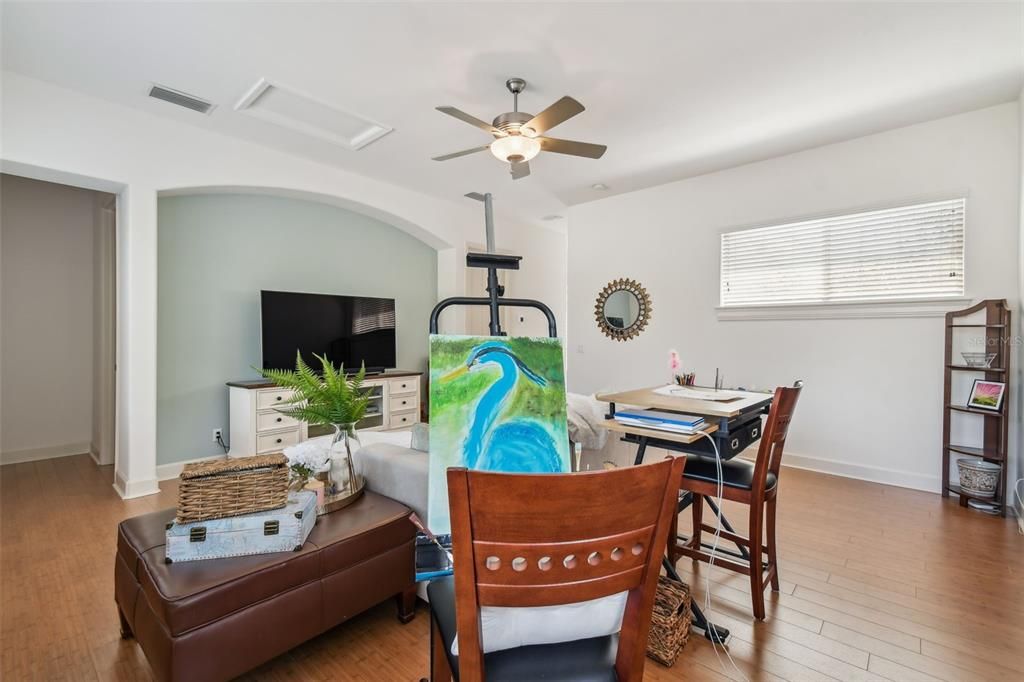 En Venta: $1,095,000 (5 camas, 3 baños, 3698 Pies cuadrados)