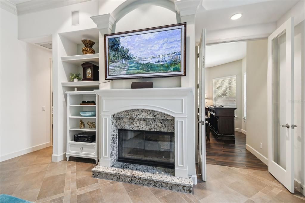 En Venta: $1,095,000 (5 camas, 3 baños, 3698 Pies cuadrados)