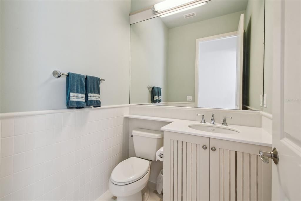 En Venta: $1,095,000 (5 camas, 3 baños, 3698 Pies cuadrados)