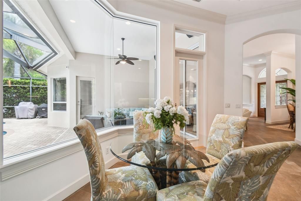 En Venta: $1,095,000 (5 camas, 3 baños, 3698 Pies cuadrados)