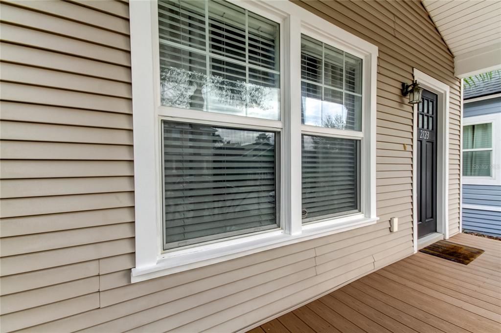 出租: $3,200 (3 贝兹, 2 浴室, 1400 平方英尺)