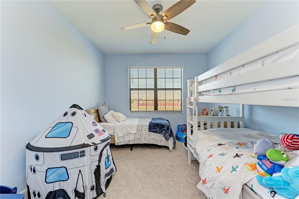 В аренду: $2,950 (3 спален, 2 ванн, 1925 Квадратных фут)