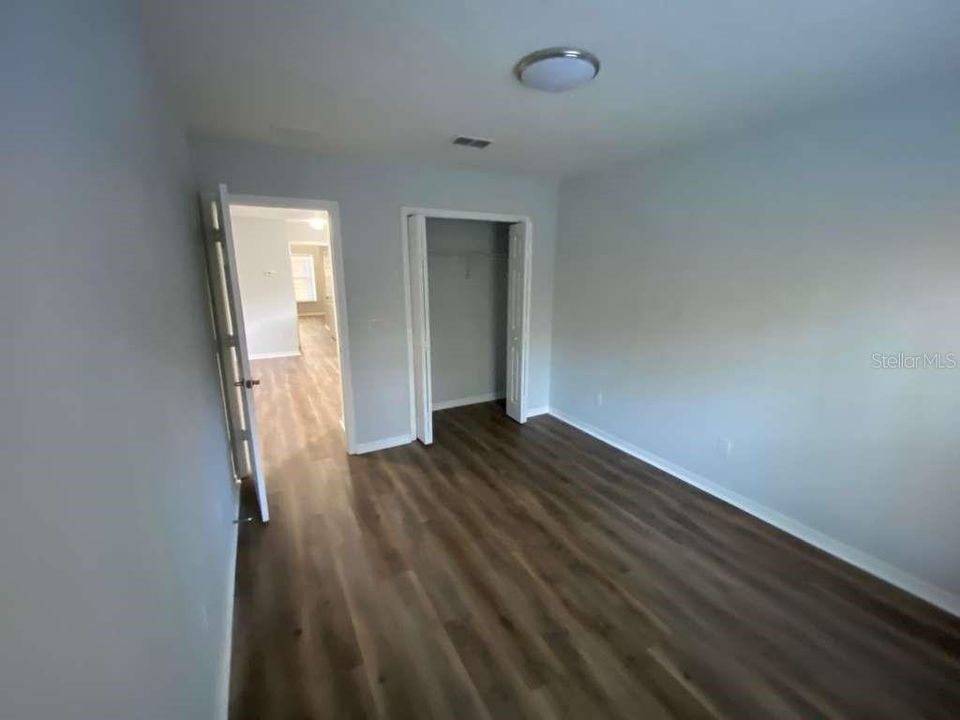 For Rent: $2,400 (3 beds, 2 baths, 1828 Square Feet)