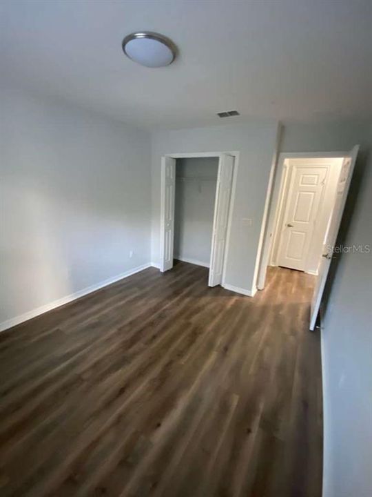 For Rent: $2,400 (3 beds, 2 baths, 1828 Square Feet)