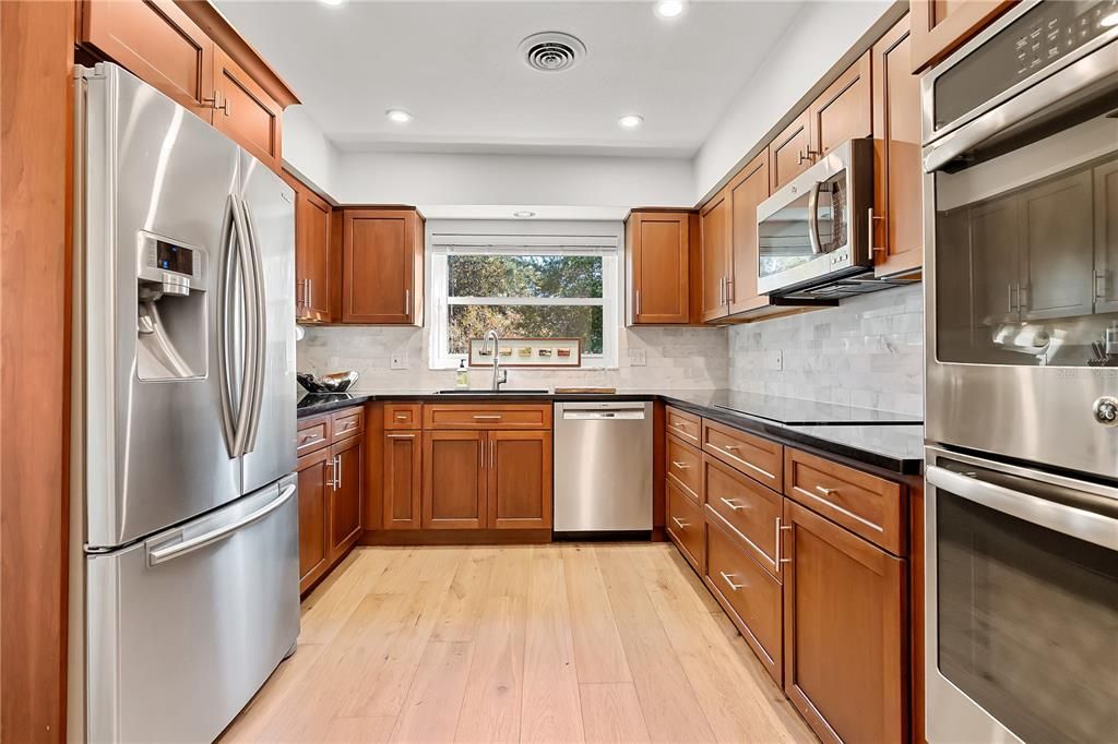 For Sale: $1,425,000 (4 beds, 3 baths, 2306 Square Feet)