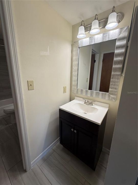 出租: $1,175 (2 贝兹, 1 浴室, 1120 平方英尺)