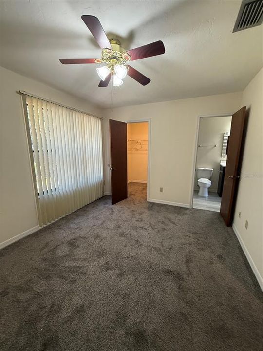 出租: $1,175 (2 贝兹, 1 浴室, 1120 平方英尺)