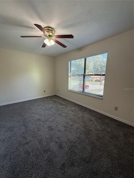 出租: $1,175 (2 贝兹, 1 浴室, 1120 平方英尺)