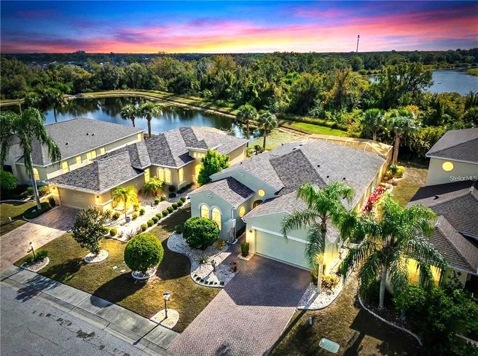 Недавно продано: $425,000 (3 спален, 2 ванн, 1819 Квадратных фут)
