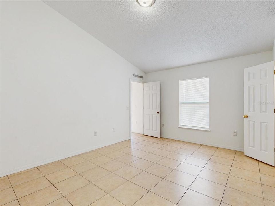 待售: $249,700 (3 贝兹, 2 浴室, 1638 平方英尺)