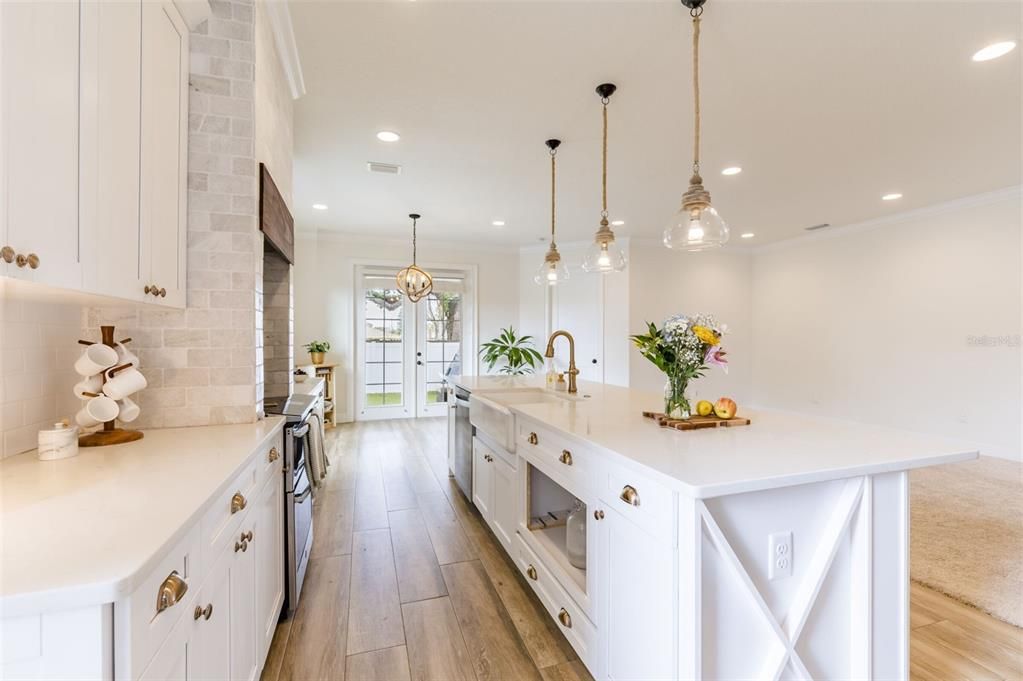 For Sale: $719,900 (4 beds, 2 baths, 1855 Square Feet)