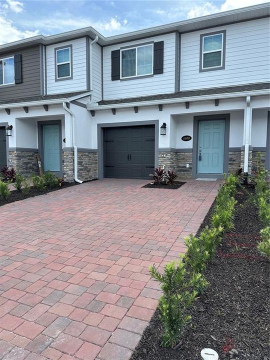 出租: $2,400 (3 贝兹, 2 浴室, 1484 平方英尺)