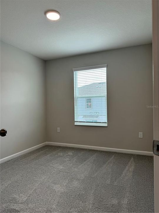 出租: $2,400 (3 贝兹, 2 浴室, 1484 平方英尺)